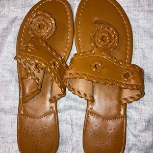 EUC Tan Sandals Made Like Pierre Dumas Size 10